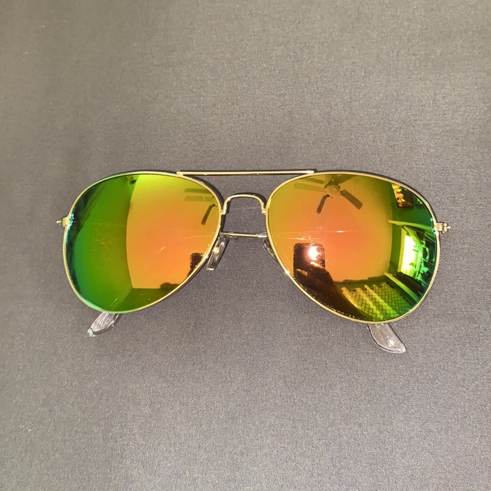 Sunglasses - Picture 2 of 3